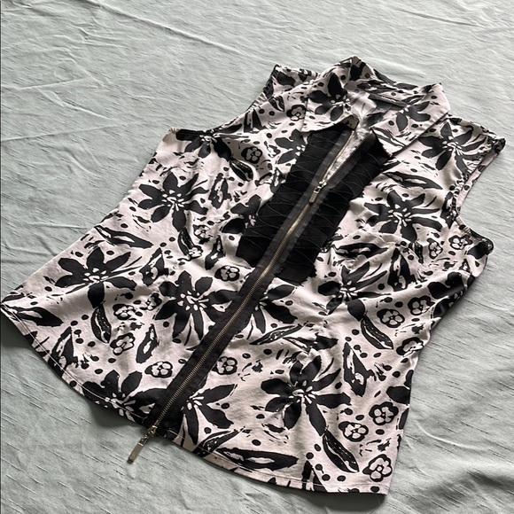 Alfani Vintage Black and White Fitted Tank Top with Mandarin Collar - Picture 8 of 8